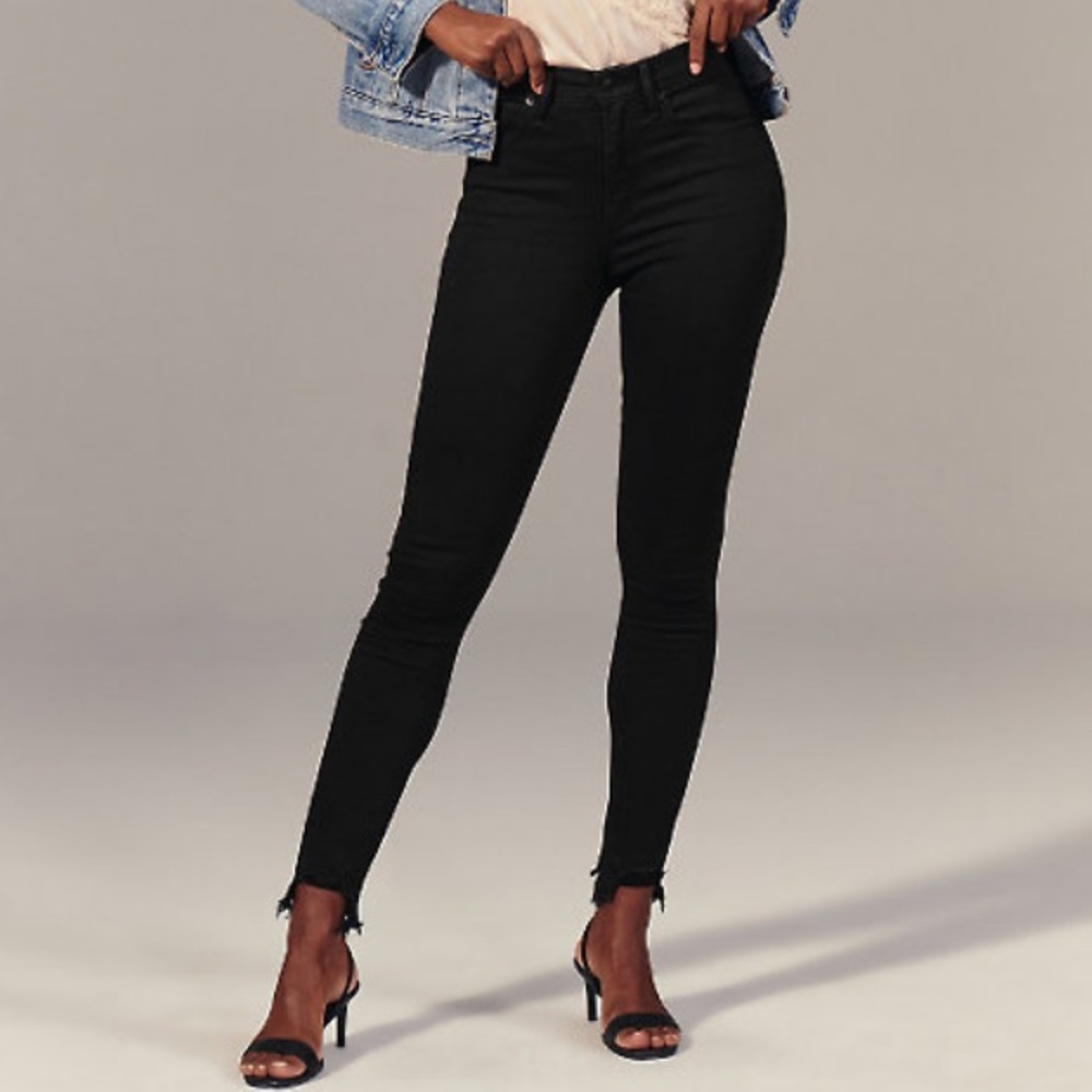 NWT ABERCROMBIE JEANS!
